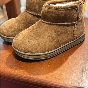 NWOT Jumping Beans Brown Toddler Girls Boots